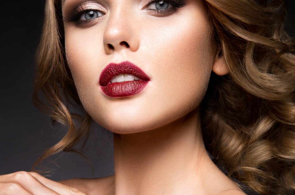 close-up-portrait-of-beautiful-woman-with-bright-make-up.jpg
